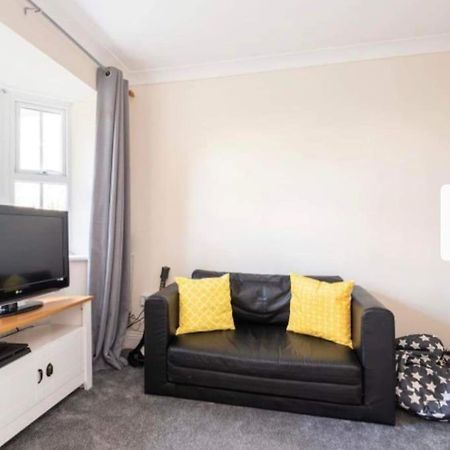 Beautiful Large Property, Sleeps 9 Walking Distance To The Sea , Beaches And Restaurants Fantastic Interior Lyme Regis Esterno foto