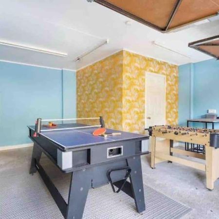 Beautiful Large Property, Sleeps 9 Walking Distance To The Sea , Beaches And Restaurants Fantastic Interior Lyme Regis Esterno foto