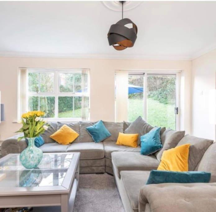 Beautiful Large Property, Sleeps 9 Walking Distance To The Sea , Beaches And Restaurants Fantastic Interior Lyme Regis Esterno foto