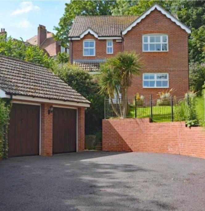Beautiful Large Property, Sleeps 9 Walking Distance To The Sea , Beaches And Restaurants Fantastic Interior Lyme Regis Esterno foto